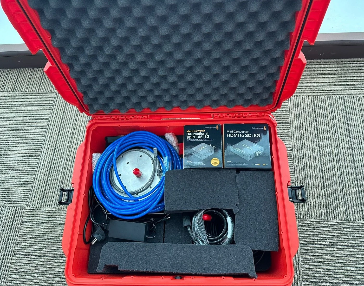 MariSoft photogrammetry camera system and equipment packed in its field case